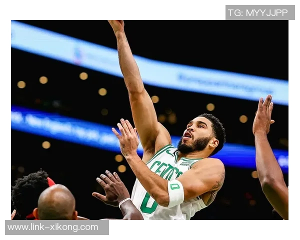 A史密斯期待尼克斯抓住塔图姆哈利受伤机会冲击总决赛成功之路 A史密斯期待尼克斯抓住塔图姆哈利受伤机会冲击总决赛成功之路