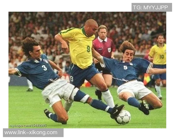 莫拉塔深情致敬阿尔巴感谢这位足坛传奇与我共度风雨岁月