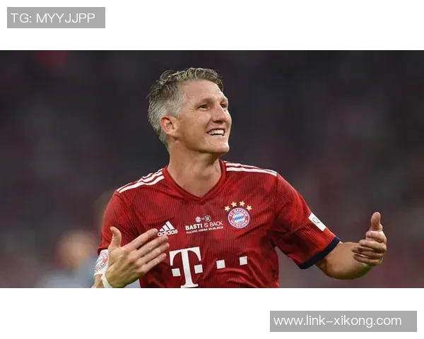 小猪赞格纳布里如穆勒般出色能控球化解对方防守 小猪赞格纳布里如穆勒般出色能控球化解对方防守