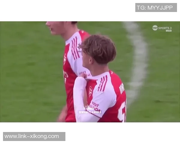 英格兰U19队新星崭露头角15岁小将道曼等四人入选名单