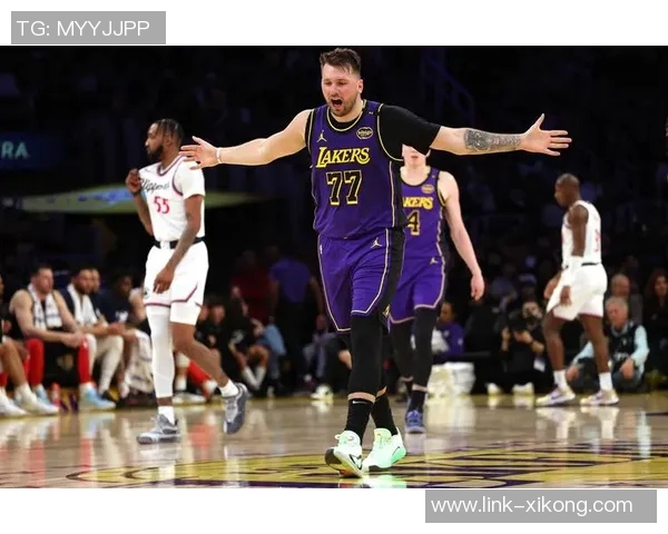 10月30日以来NBA战绩分析:活塞领跑湖人紧随其后雷霆掘金火箭表现不俗 10月30日以来NBA战绩分析:活塞领跑湖人紧随其后雷霆掘金火箭表现不俗