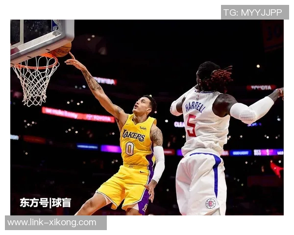 12月球鞋上脚时间配色排名揭晓科比占据五席哈登与老詹表现不俗