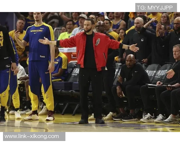 戈登揭幕战上半场狂轰7记三分创历史新纪录超越普尔与塔图姆